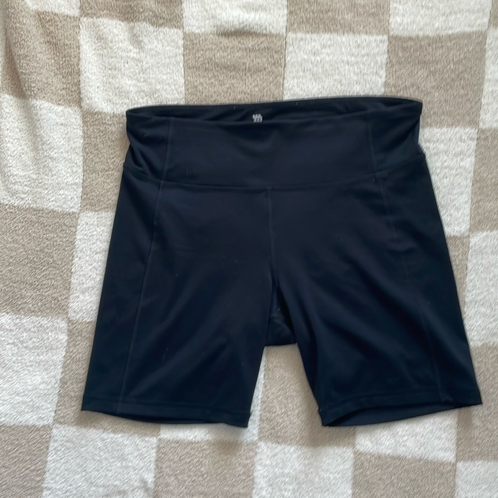 All in Motion Contour Power Waist High Rise Shorts